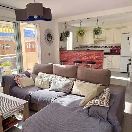 Acogedor Cerca De La Playa Y El Centro Con Aire Acondicionado Y Parking - Es-373-59 *