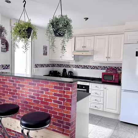 Acogedor Cerca De La Playa Y El Centro Con Aire Acondicionado Y Parking - Es-373-59