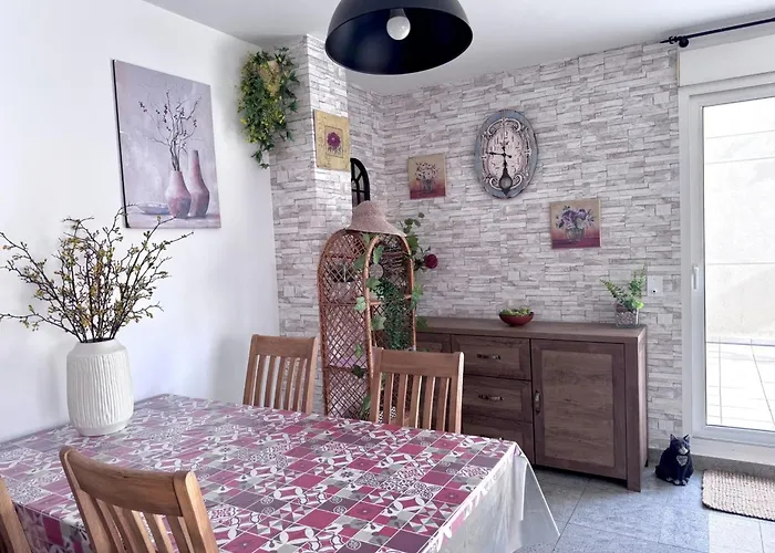 Acogedor Cerca De La Playa Y El Centro Con Aire Acondicionado Y Parking - Es-373-59 Apartment *